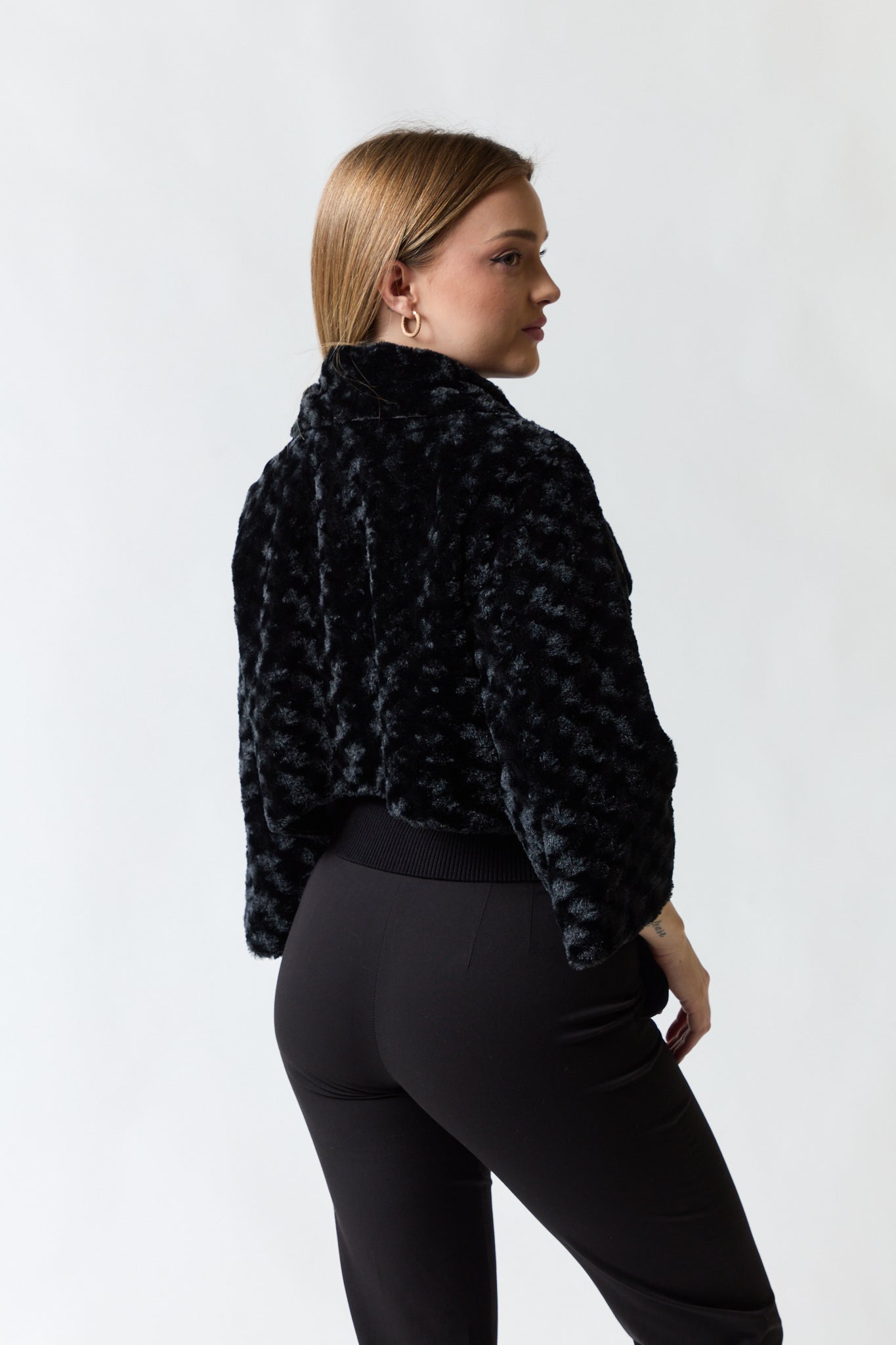 Chaleco peludo negro | Forever