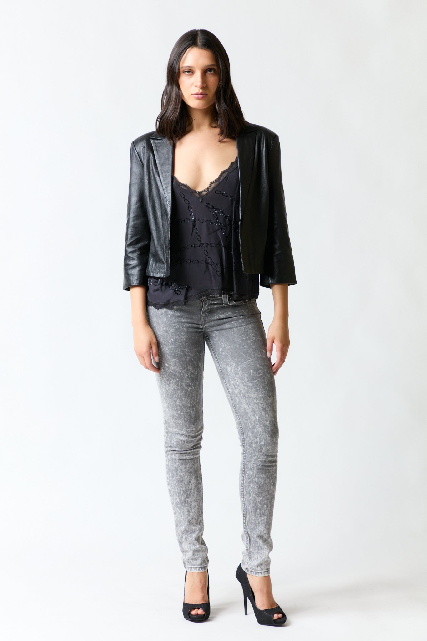 Chaqueta cuero negra | BanoeeMee