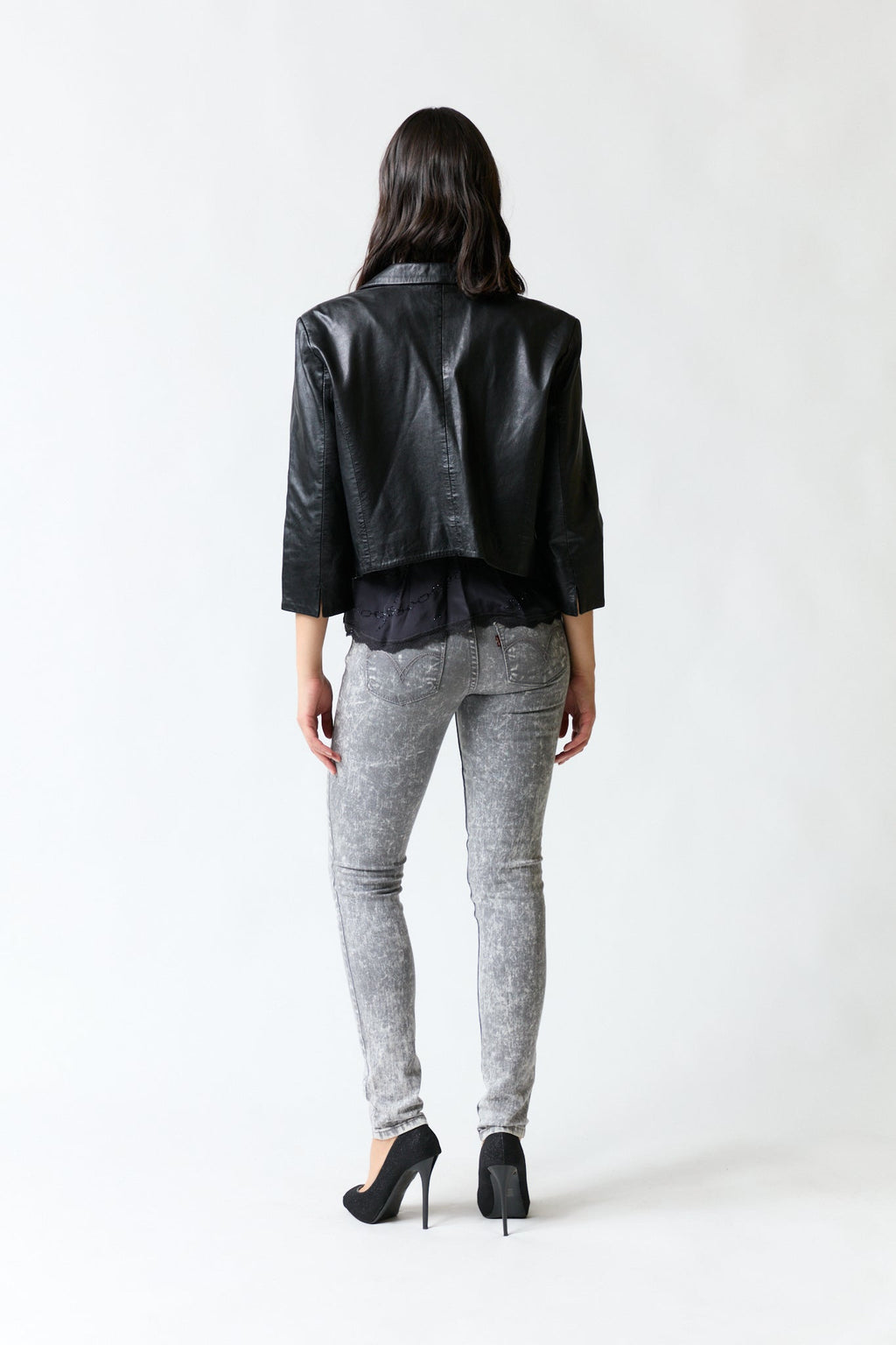 Chaqueta cuero negra | BanoeeMee