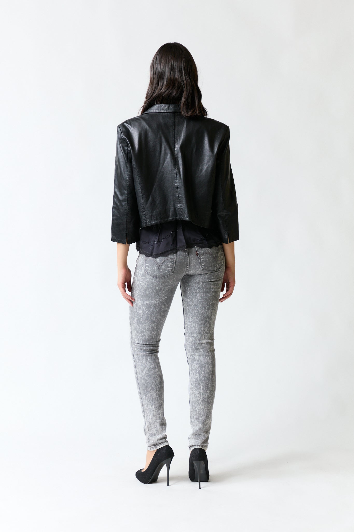 Chaqueta cuero negra | BanoeeMee