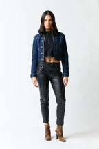 Pantalón cuero negro slim | Zara