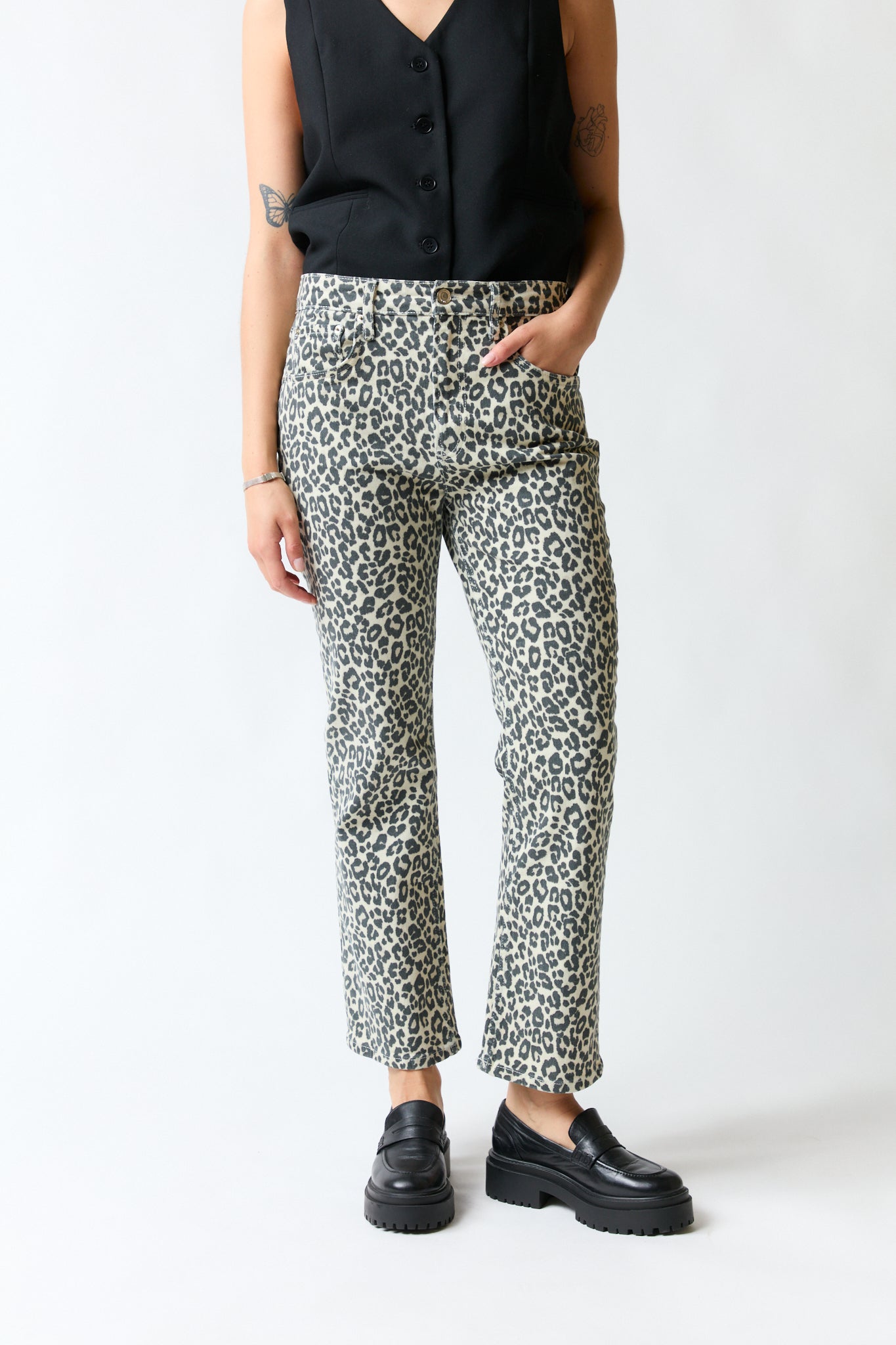 Pantalón leopardo negro con blanco | Zara