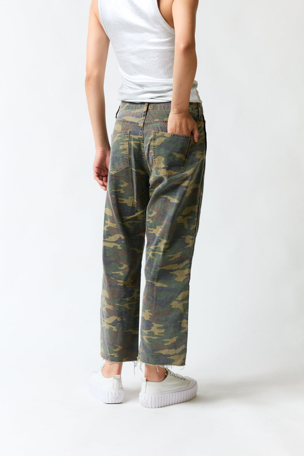 Pantalón militar verde | Zara