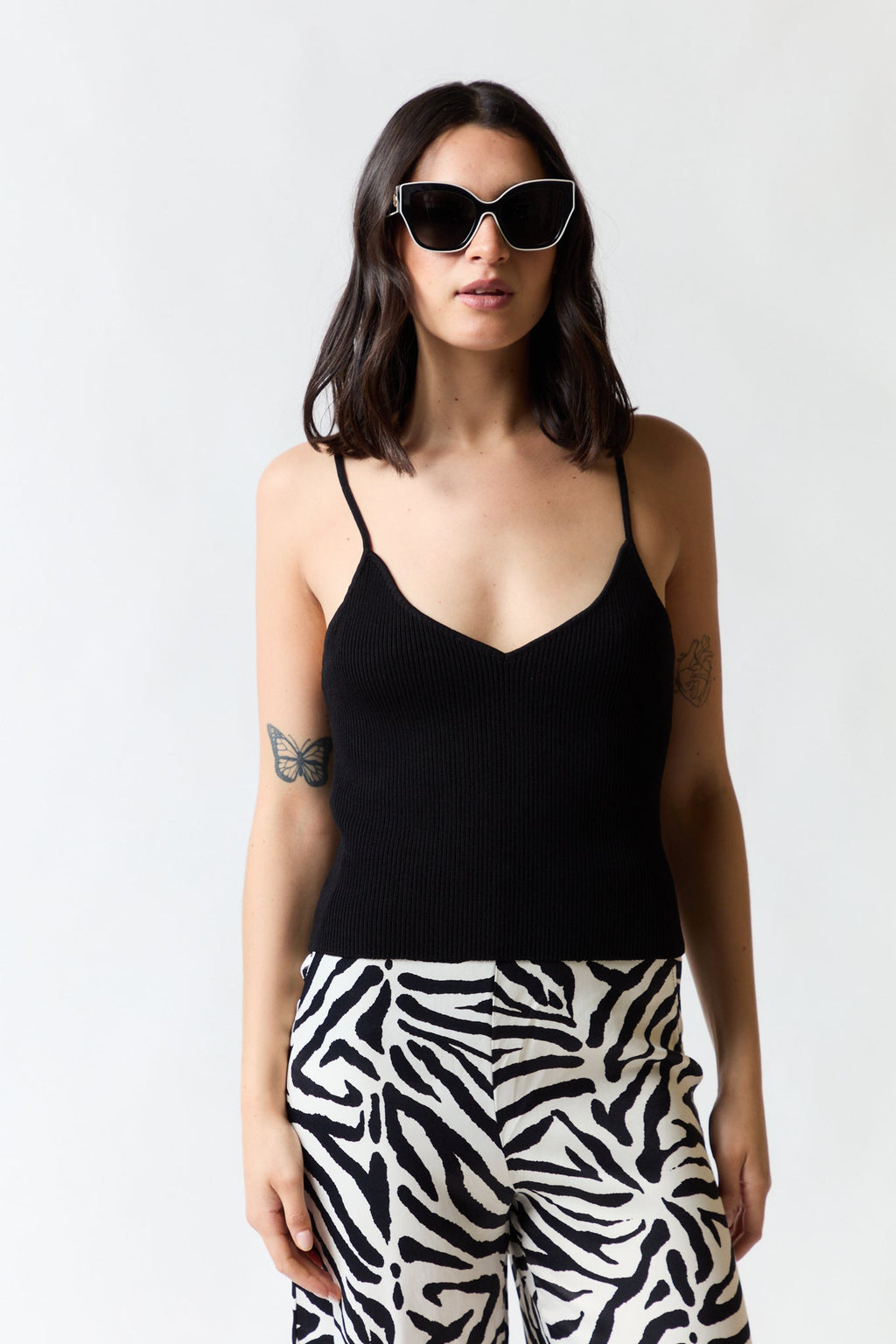 Polera sin mangas negra | Mango