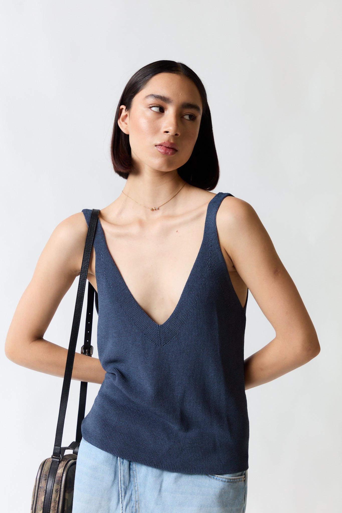 Polera tirantes azul marino | Zara