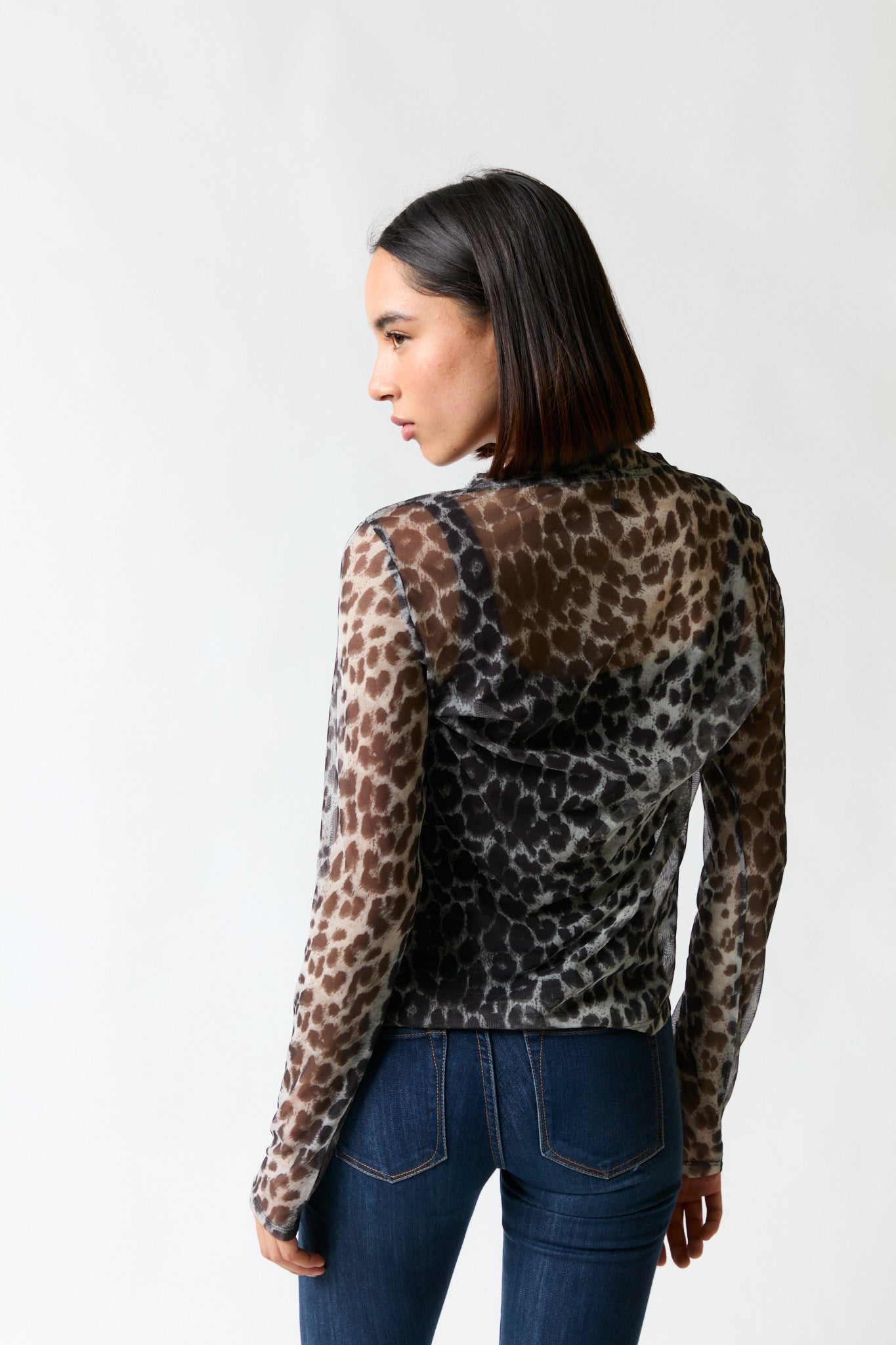 Polera transparente leopardo | Mango