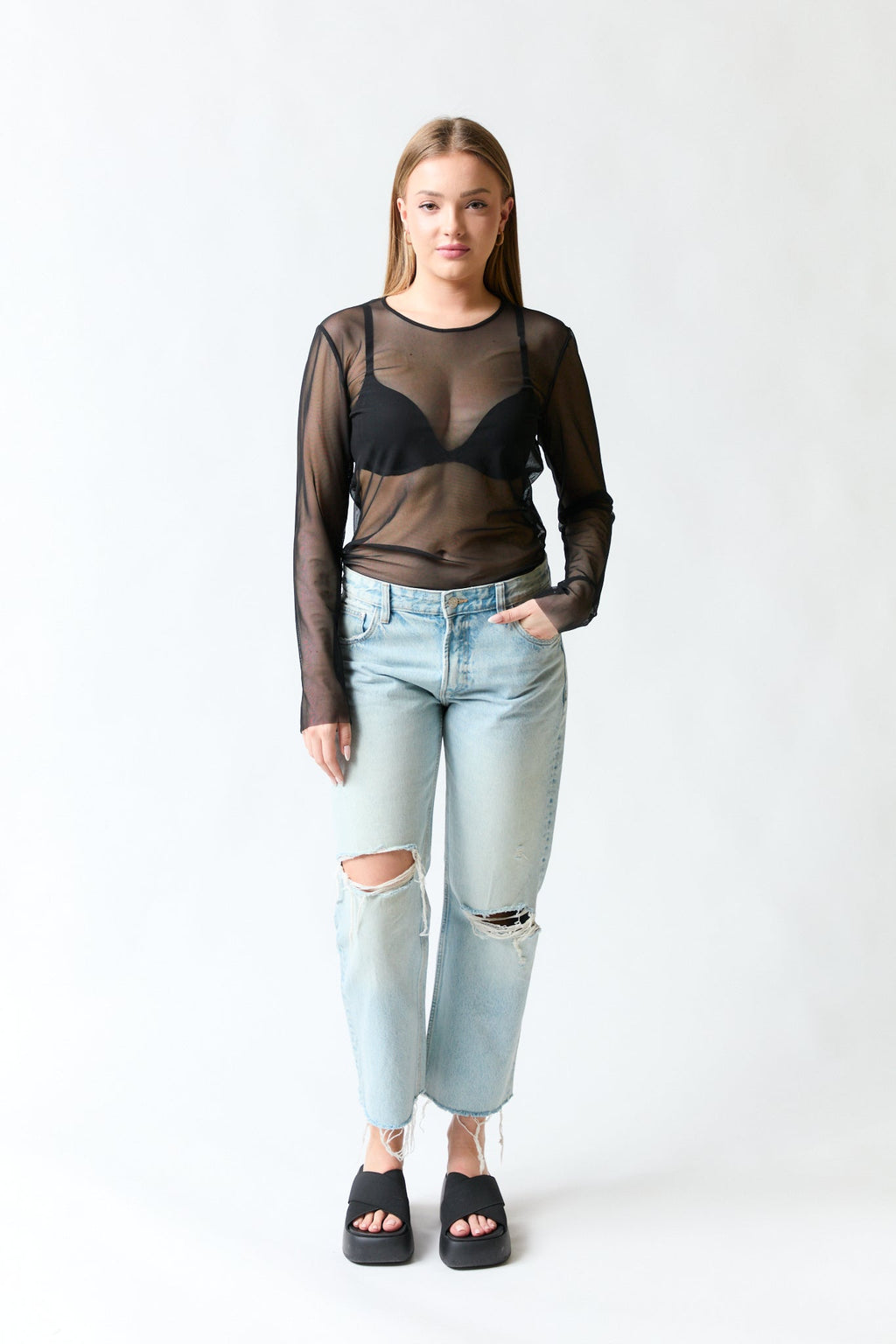 Polera transparente negra manga larga | Zara