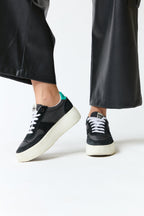 Zapatillas negras con calipso | Bimba y Lola